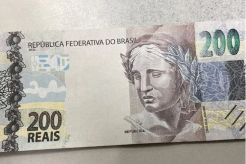 Homem passa nota falsa de R$ 200 no comércio de Nova Esperança e PM investiga o caso